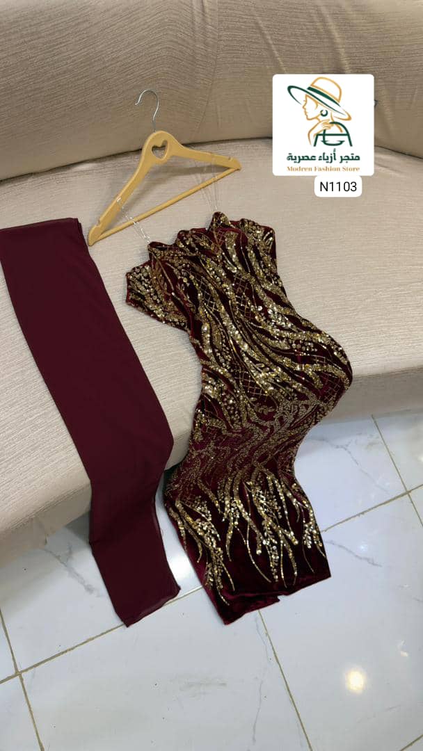فستان فخامة – خرز كوري على قطيفة لمعة راقية - Image 5
