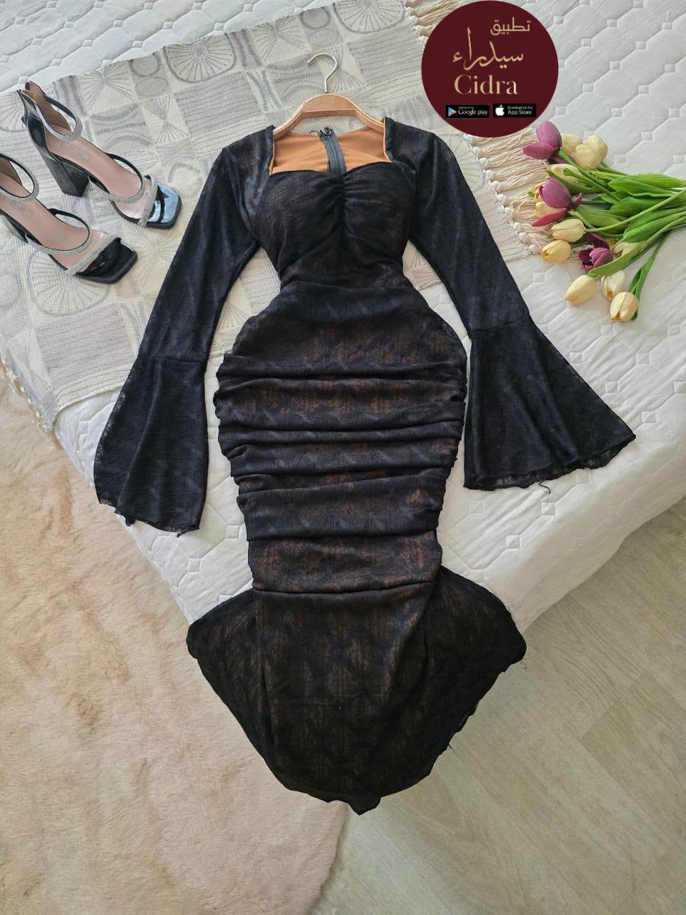 فستان دانتيل مطاط بقصة مميزة ومبطن - Image 3