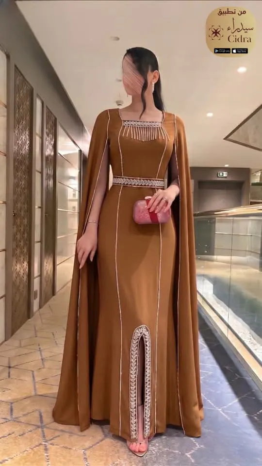 فستان ليساء بقصة أنثوية بألوان ملكية - Image 3