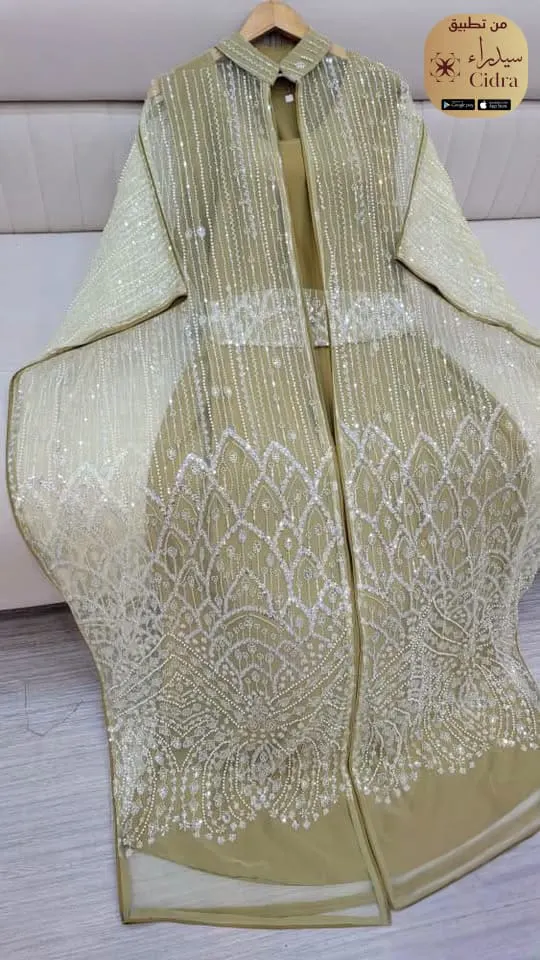 فستان ساتان بتطريز خرز كوري بألوان متعددة - Image 8