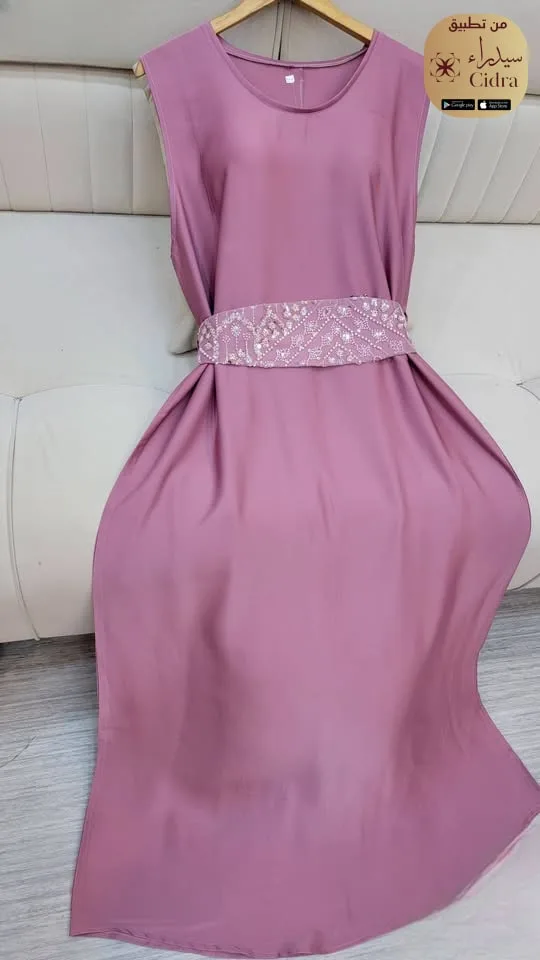 فستان ساتان بتطريز خرز كوري بألوان متعددة - Image 5