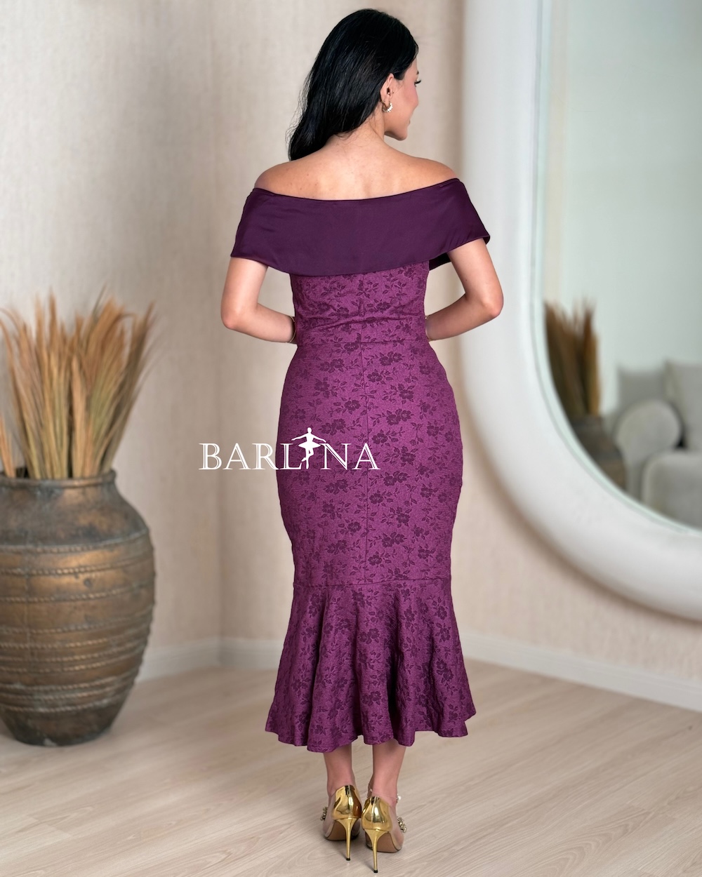 فستان ميدي بقصة حورية بياقة منسدلة - Image 6
